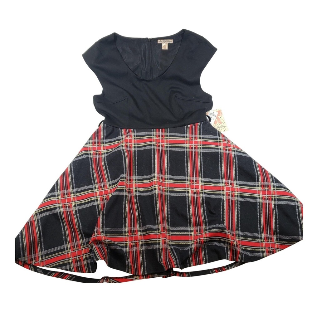 NWT‎ Love By Design Womens XL Black Red Plaid Fit Flare Skater Dress